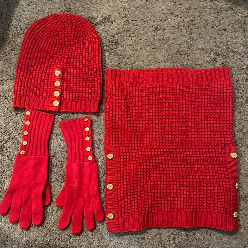 NEVER WORN Michael Kors Waffle Stitch Slouchy Hat, Neckwarmer/Scarf & Gloves